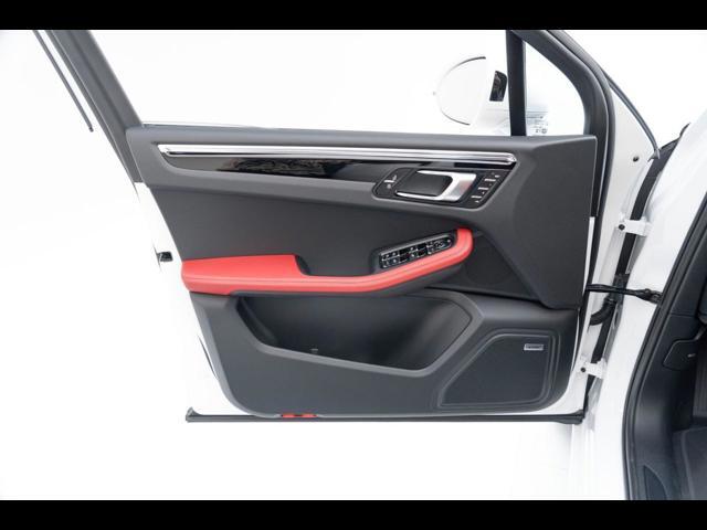 2025 Porsche Macan Pompano Beach FL