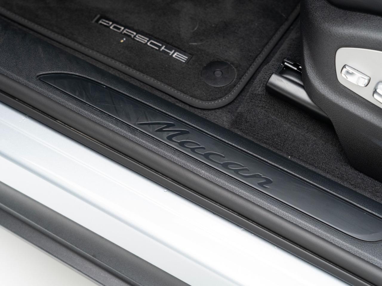 2025 Porsche Macan Pompano Beach FL