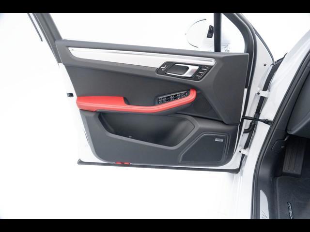 2025 Porsche Macan Pompano Beach FL
