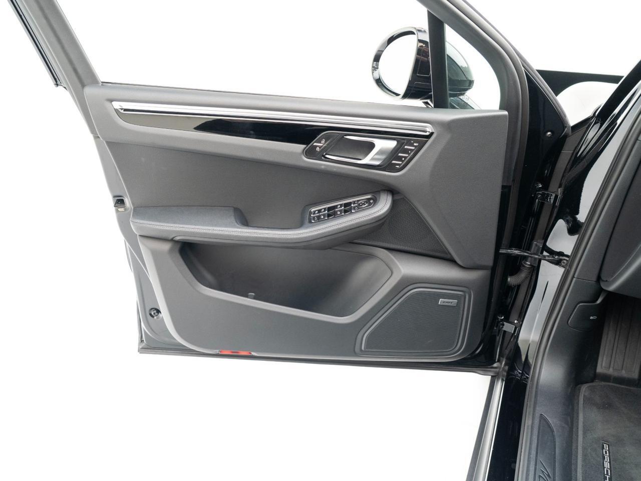 2025 Porsche Macan Pompano Beach FL