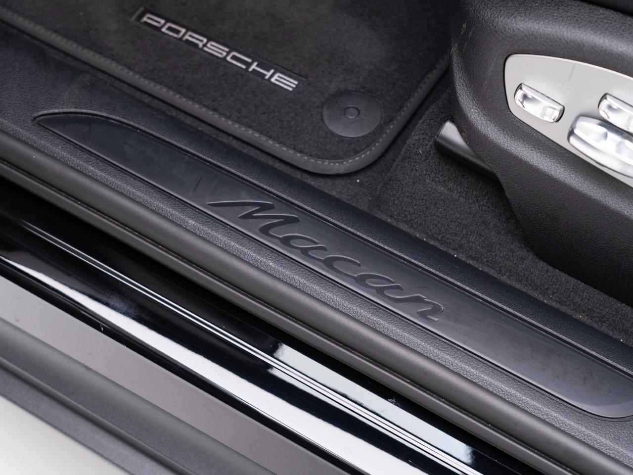 2025 Porsche Macan Pompano Beach FL