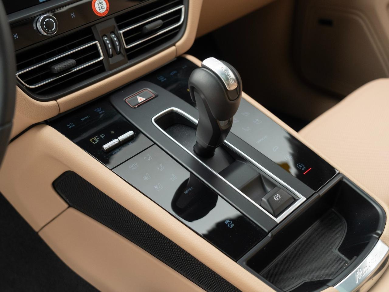 2025 Porsche Macan Pompano Beach FL