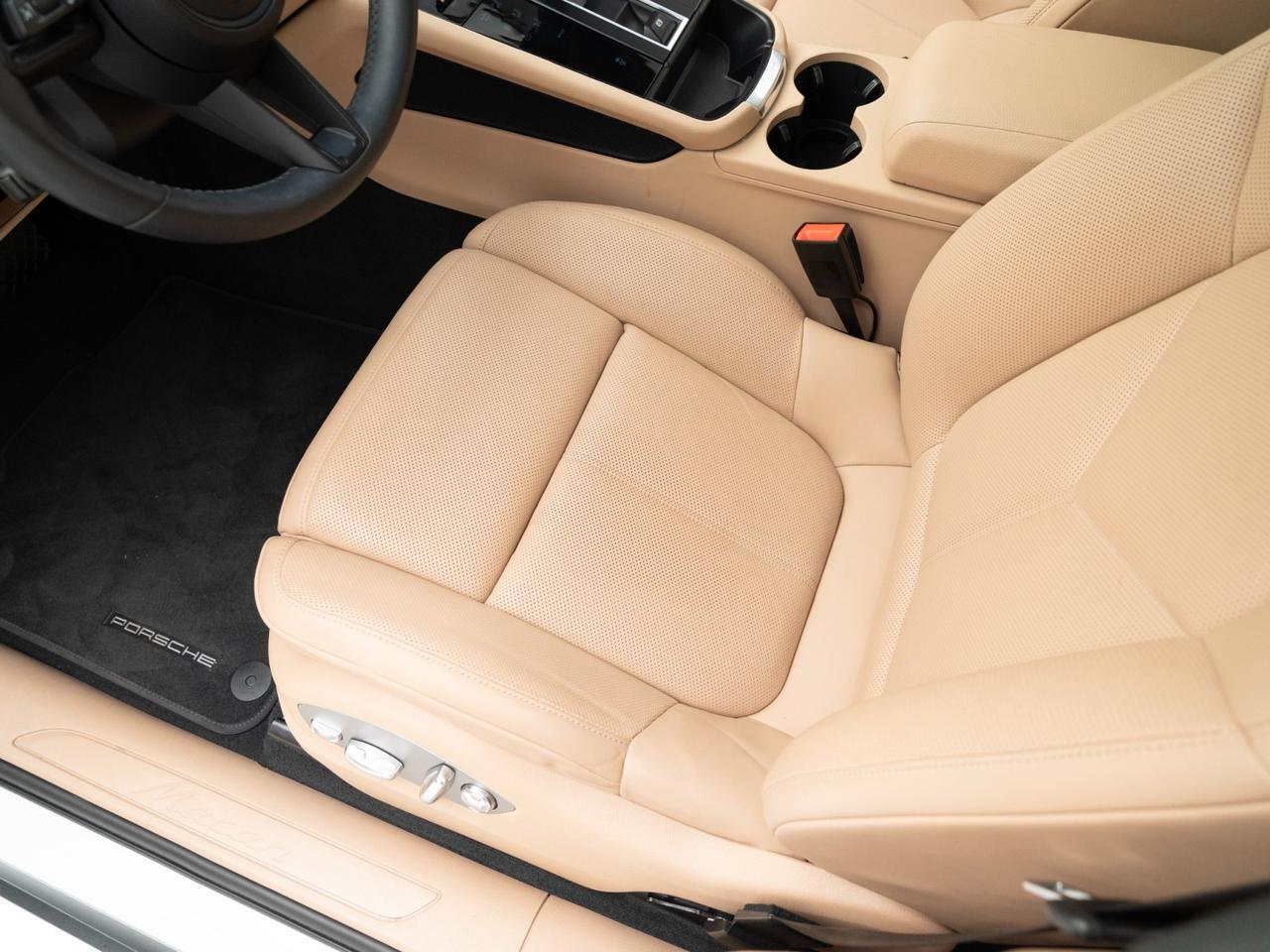 2025 Porsche Macan Pompano Beach FL