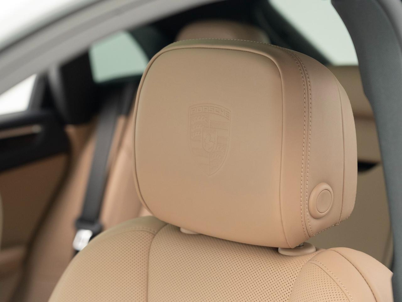 2025 Porsche Macan Pompano Beach FL