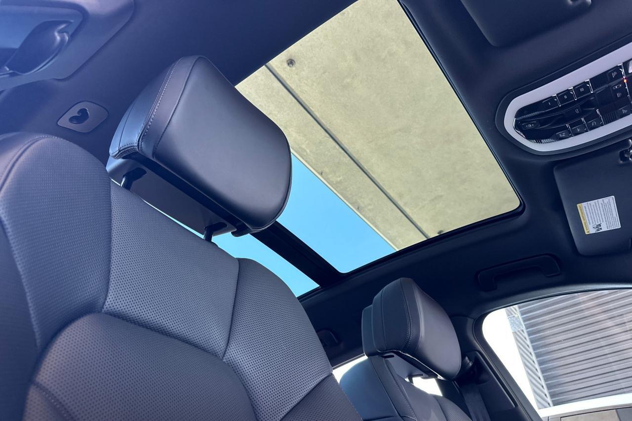 2025 Porsche Macan San Luis Obispo CA