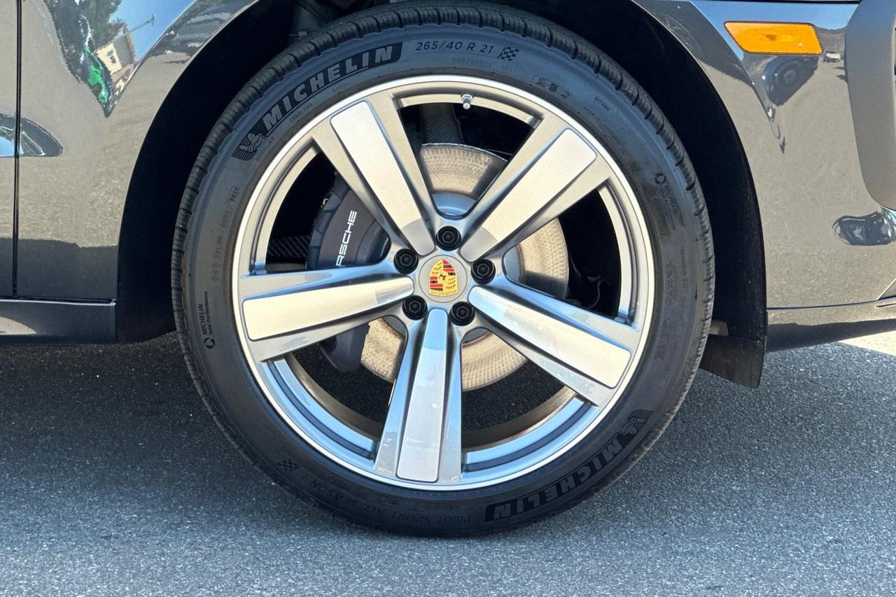 2025 Porsche Macan San Luis Obispo CA