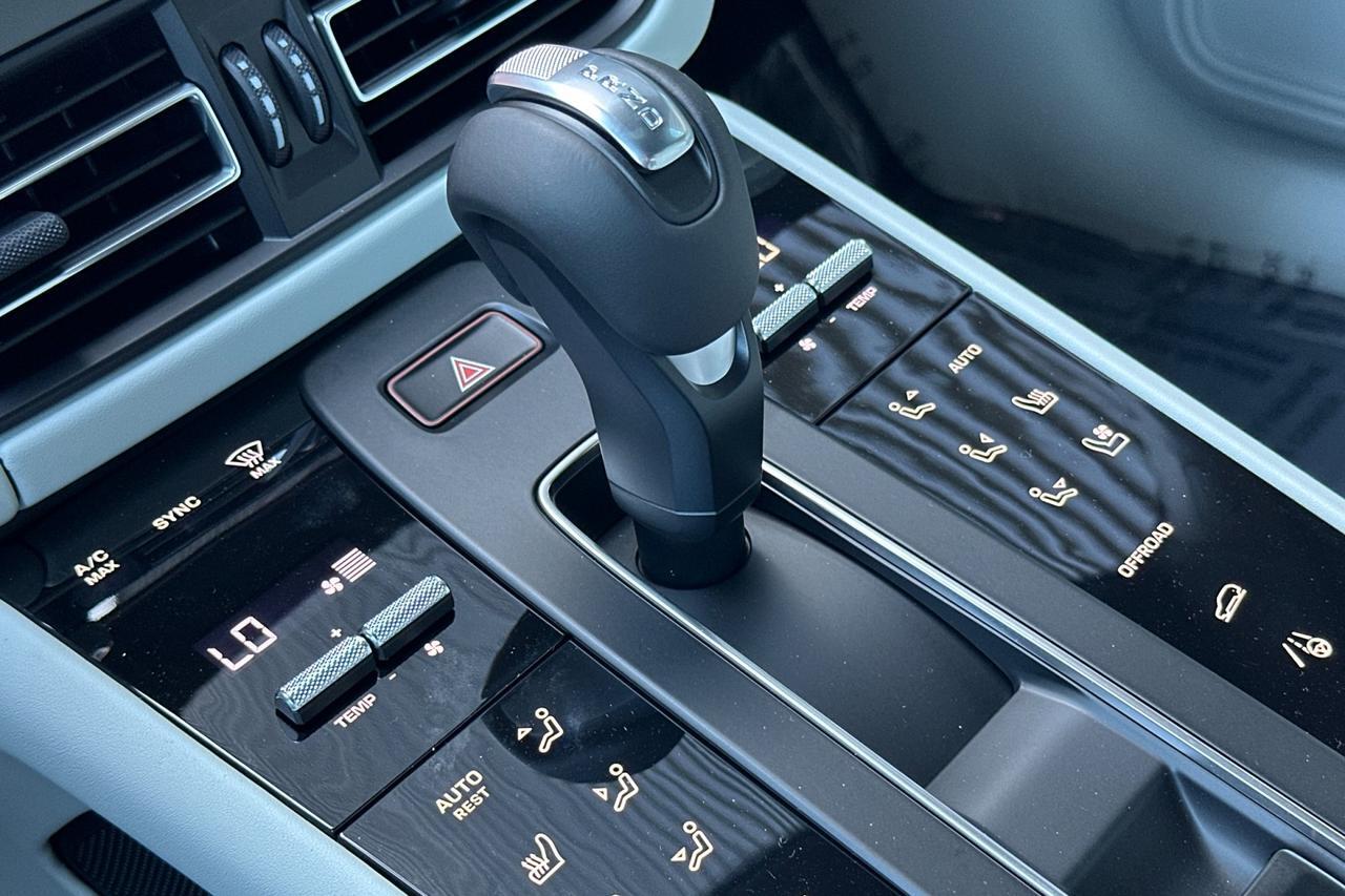 2025 Porsche Macan San Luis Obispo CA