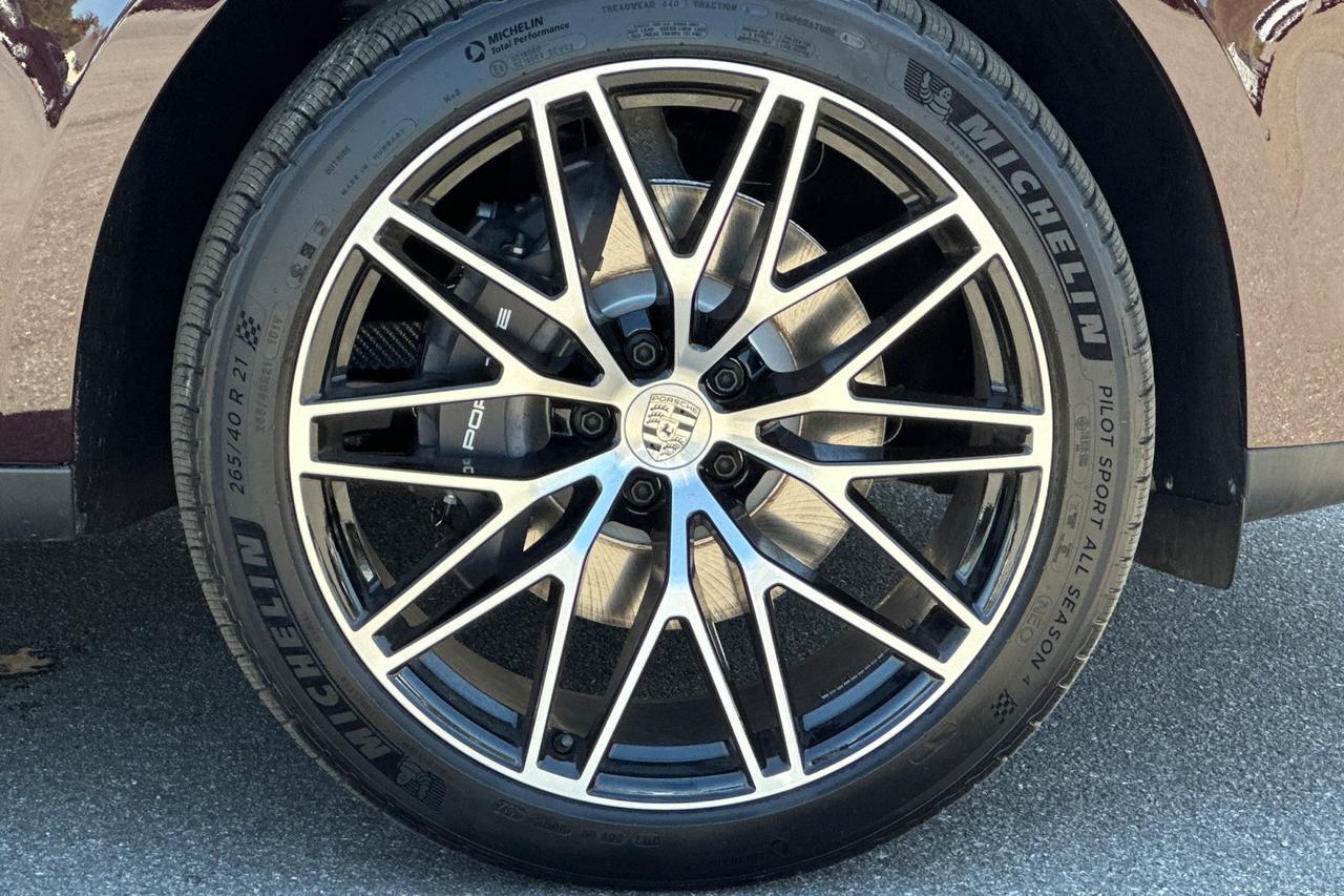 2025 Porsche Macan San Luis Obispo CA