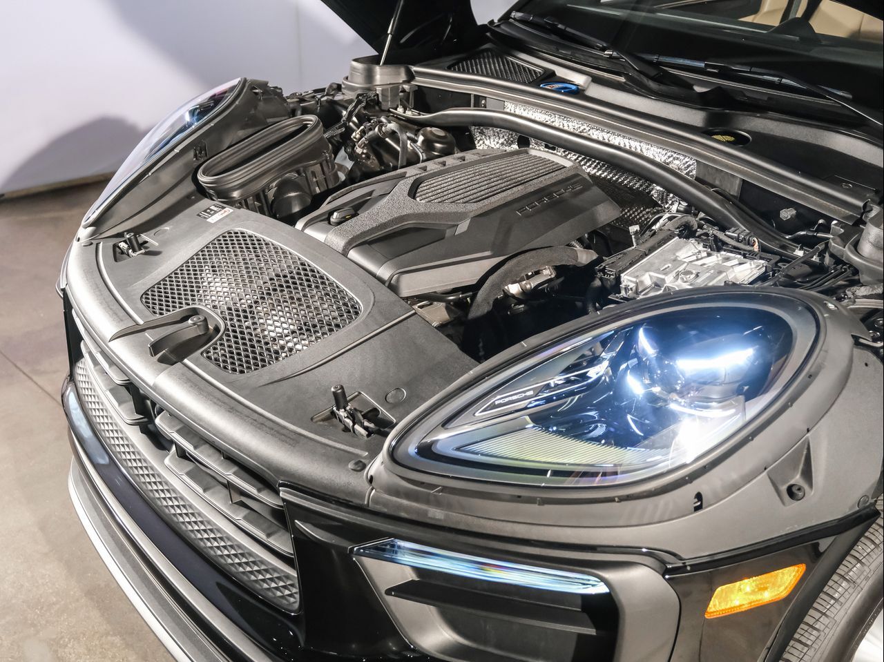 2025 Porsche Macan Santa Clarita CA