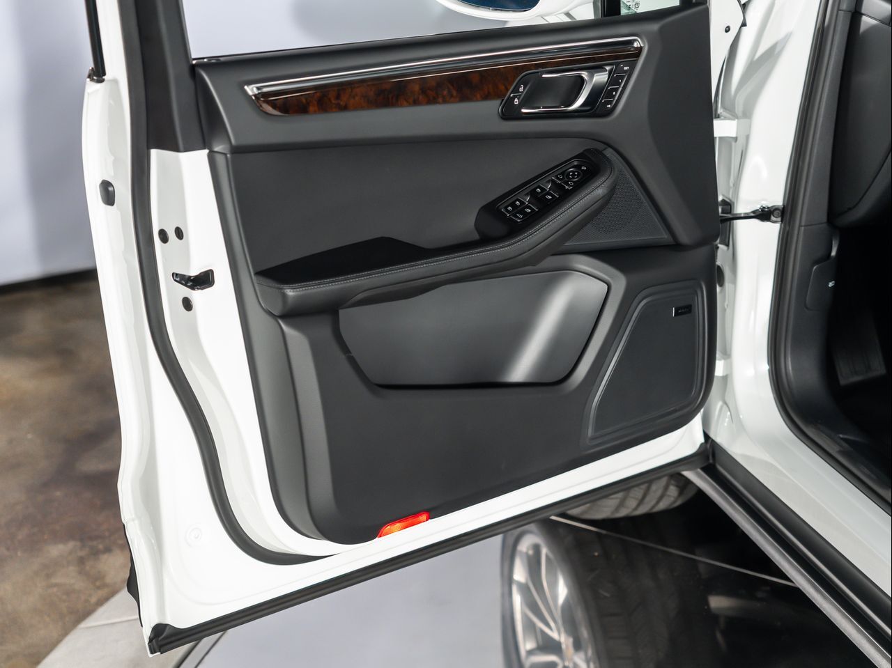 2025 Porsche Macan Santa Clarita CA