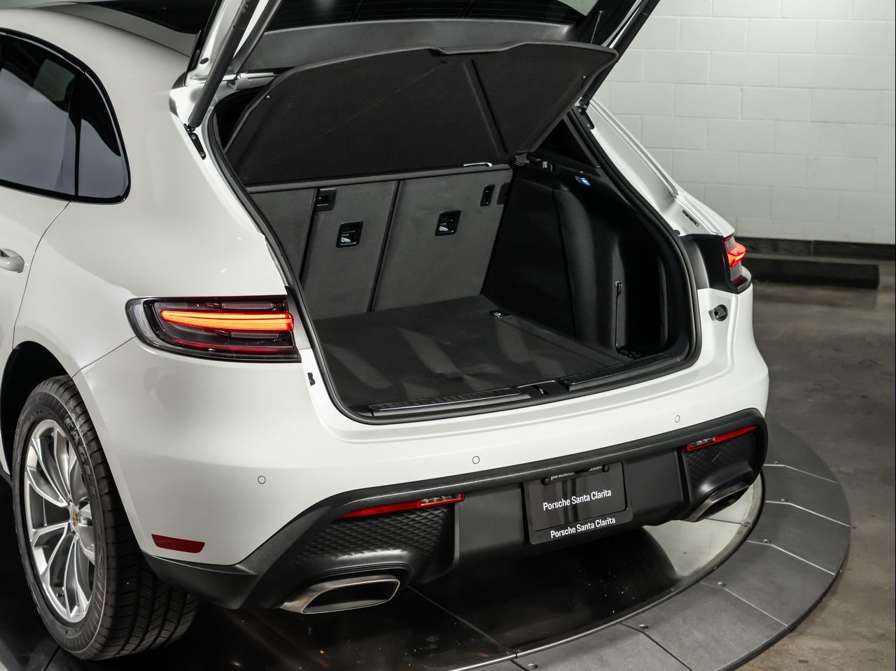 2025 Porsche Macan Santa Clarita CA
