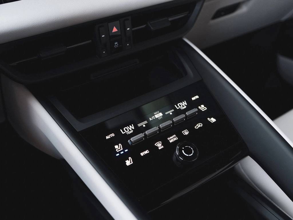 2025 Porsche Macan 4 Electric Bakersfield CA