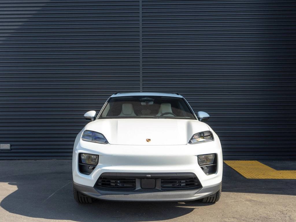 2025 Porsche Macan 4 Electric Bakersfield CA