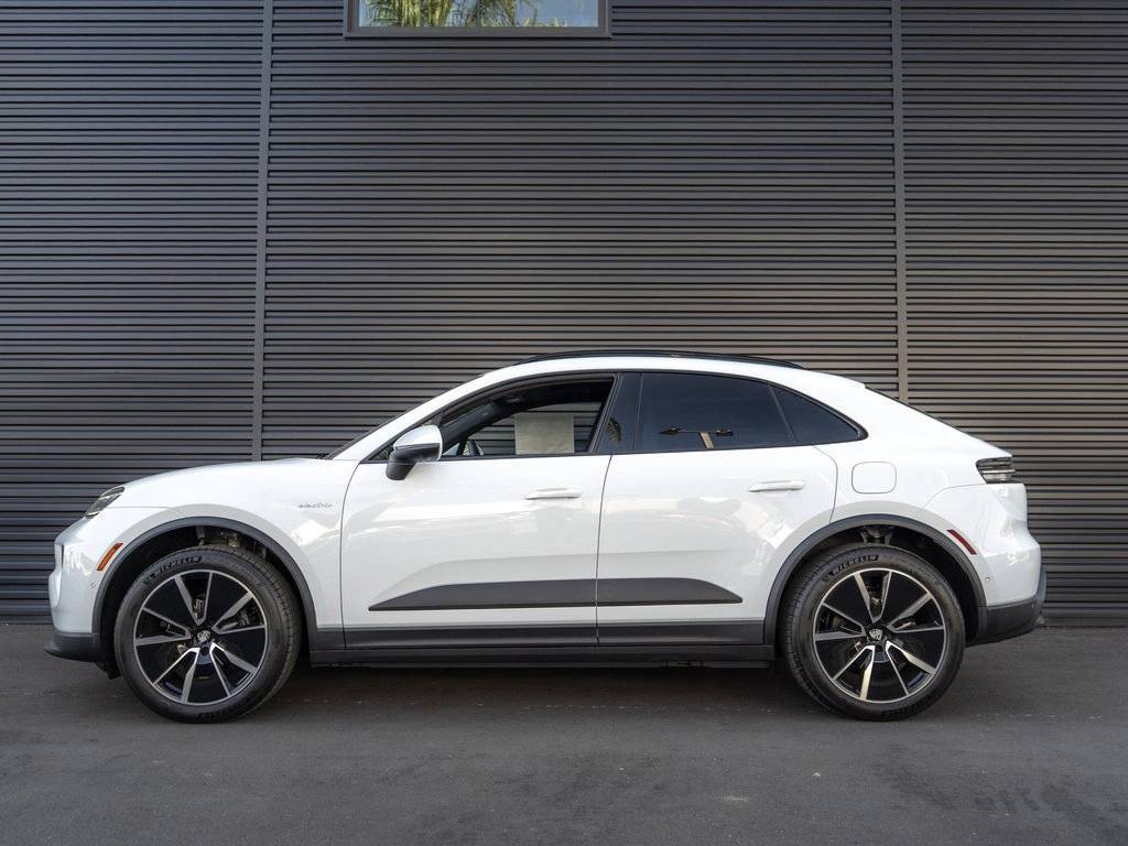 2025 Porsche Macan 4 Electric Bakersfield CA