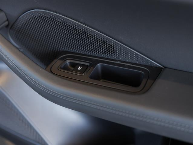 2025 Porsche Macan 4 Electric Bakersfield CA