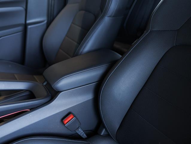 2025 Porsche Macan 4 Electric Bakersfield CA