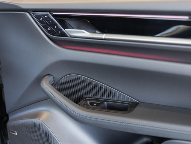 2025 Porsche Macan 4 Electric Bakersfield CA