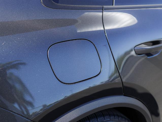 2025 Porsche Macan 4 Electric Bakersfield CA