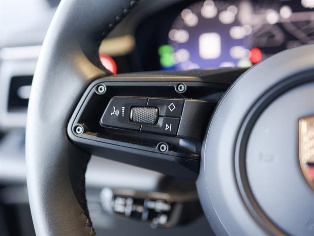 2025 Porsche Macan 4 Electric Bakersfield CA