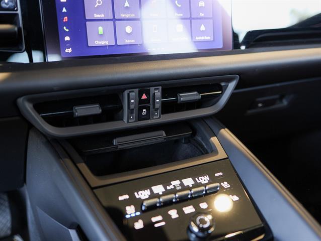 2025 Porsche Macan 4 Electric Bakersfield CA