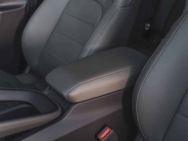 2025 Porsche Macan 4 Electric Bakersfield CA