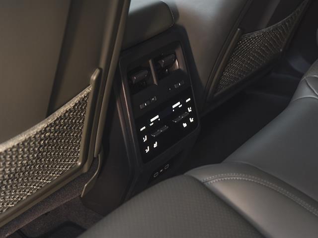 2025 Porsche Macan 4 Electric Bakersfield CA