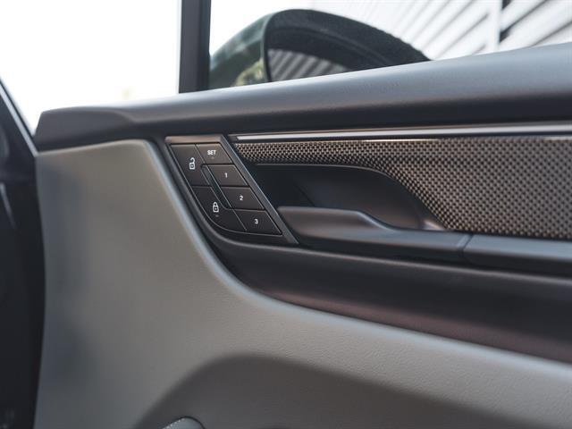 2025 Porsche Macan 4 Electric Bakersfield CA