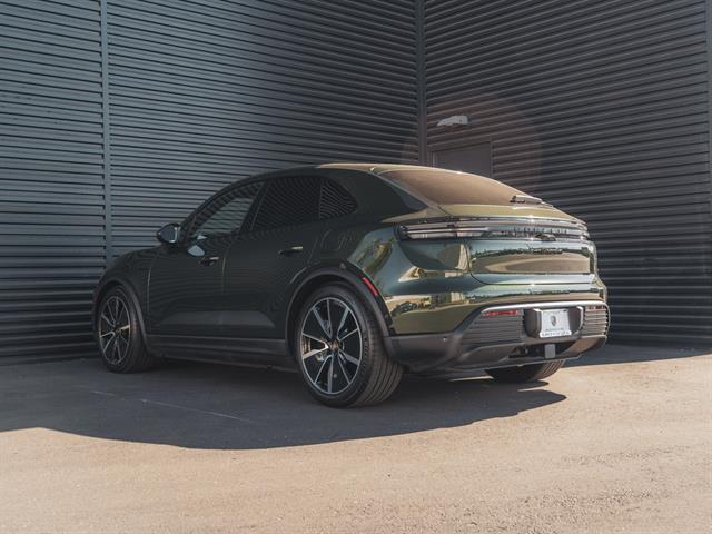 2025 Porsche Macan 4 Electric Bakersfield CA