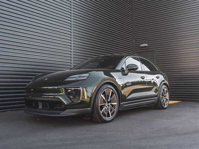 2025 Porsche Macan 4 Electric Bakersfield CA