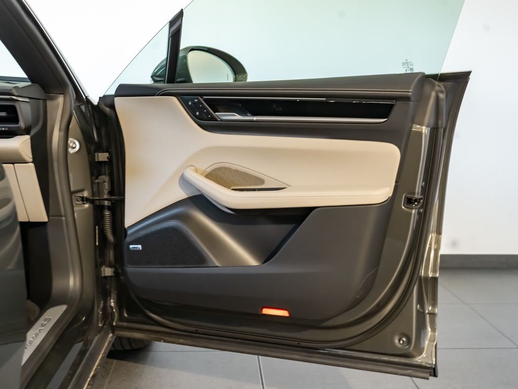 2025 Porsche Macan 4S Colorado Springs CO