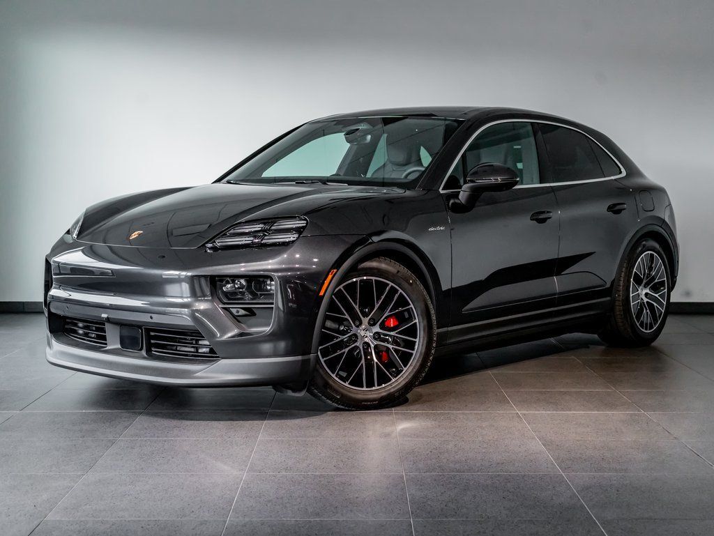 2025 Porsche Macan 4S