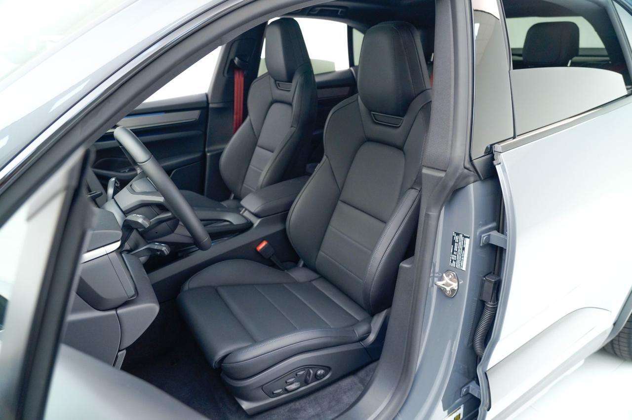 2025 Porsche Macan 4S Electric Pompano Beach FL