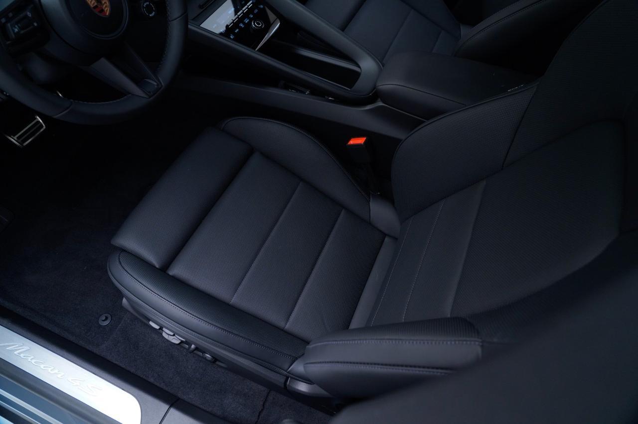 2025 Porsche Macan 4S Electric Pompano Beach FL