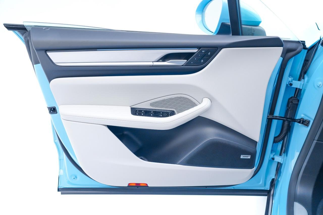 2025 Porsche Macan 4S Electric Pompano Beach FL