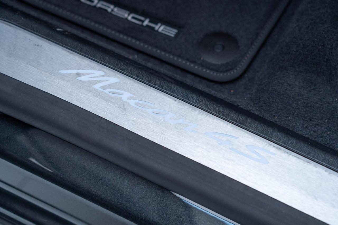 2025 Porsche Macan 4S Electric Pompano Beach FL