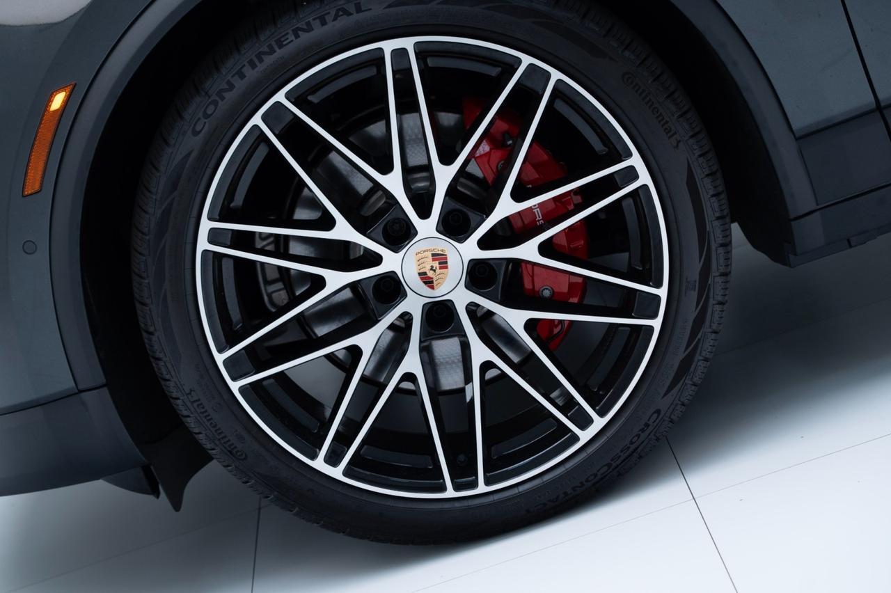 2025 Porsche Macan 4S Electric Pompano Beach FL