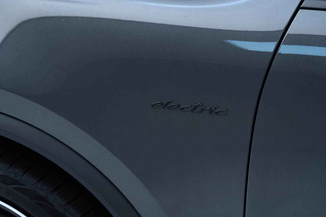 2025 Porsche Macan 4S Electric Pompano Beach FL