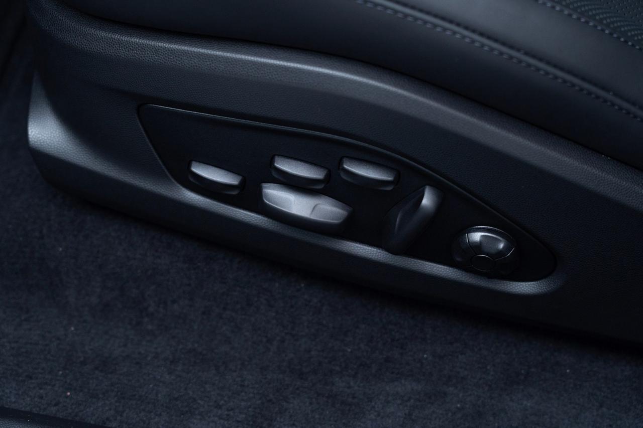 2025 Porsche Macan 4S Electric Pompano Beach FL