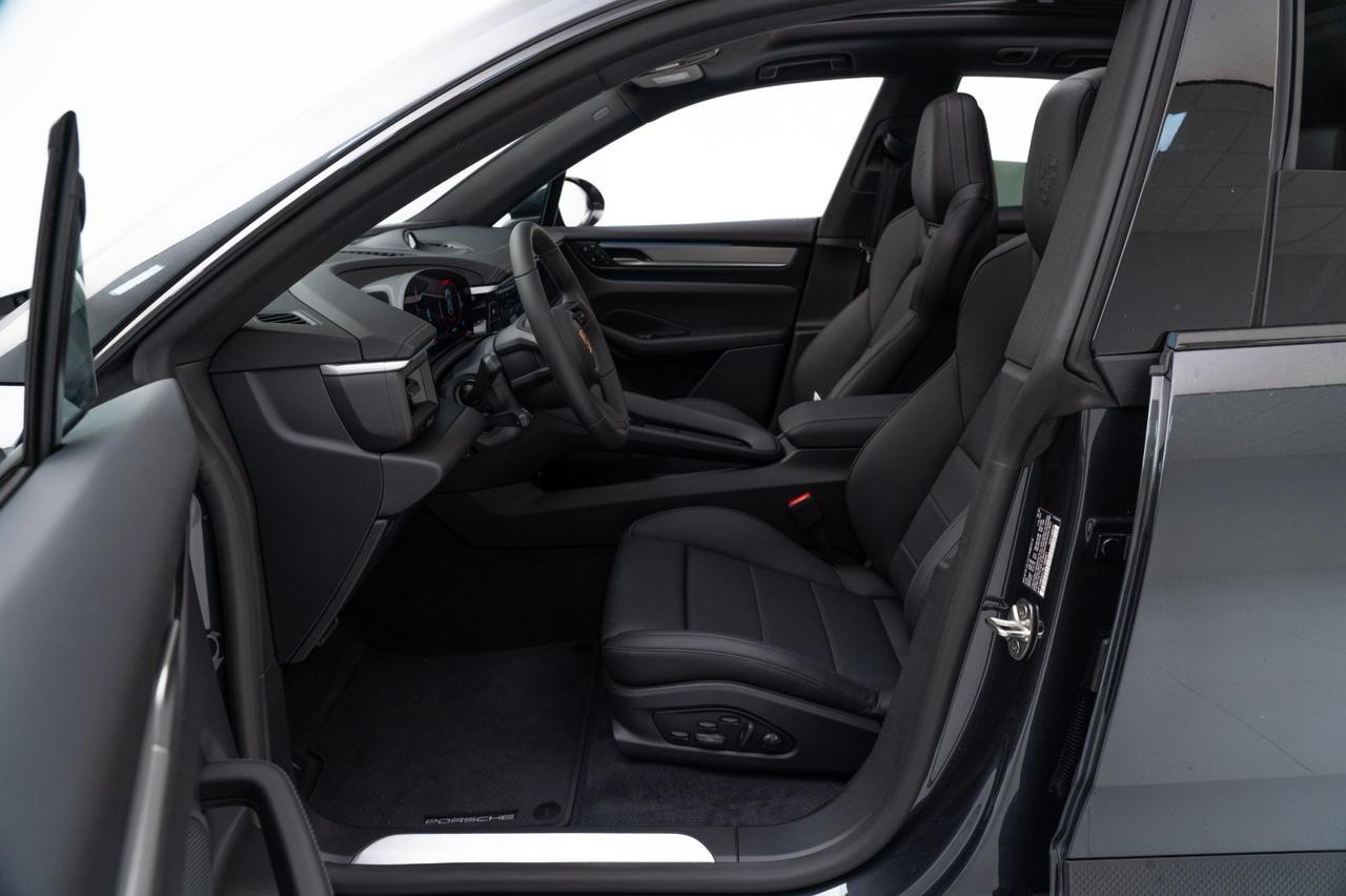 2025 Porsche Macan 4S Electric Pompano Beach FL