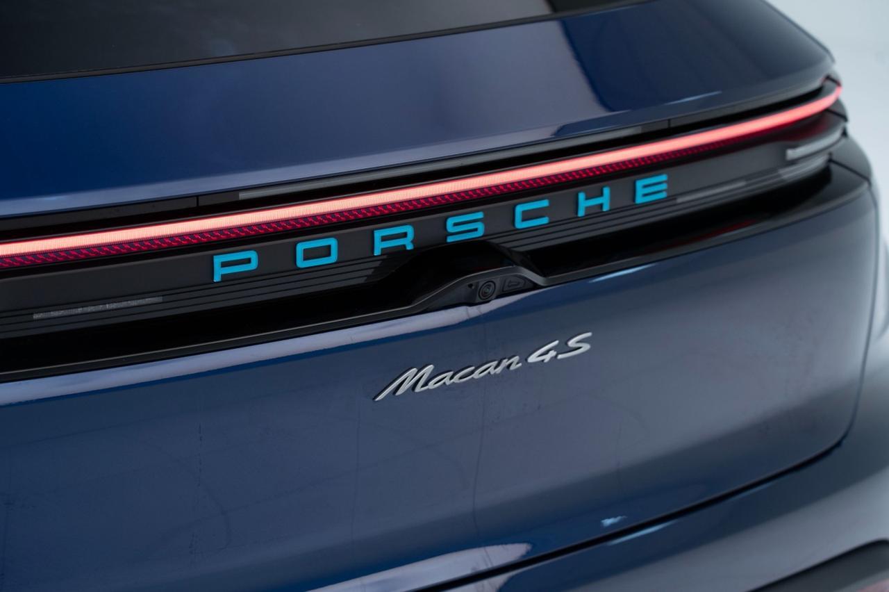 2025 Porsche Macan 4S Electric Pompano Beach FL