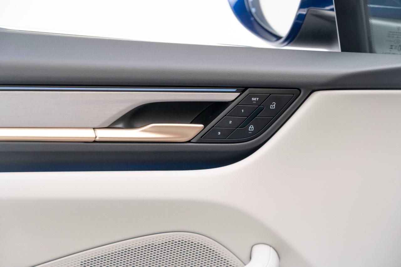 2025 Porsche Macan 4S Electric Pompano Beach FL