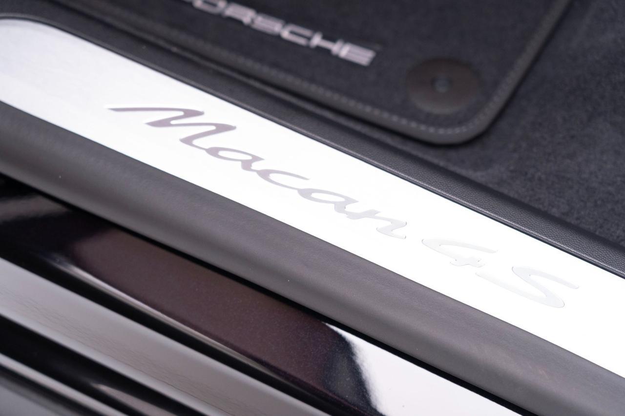 2025 Porsche Macan 4S Electric Pompano Beach FL