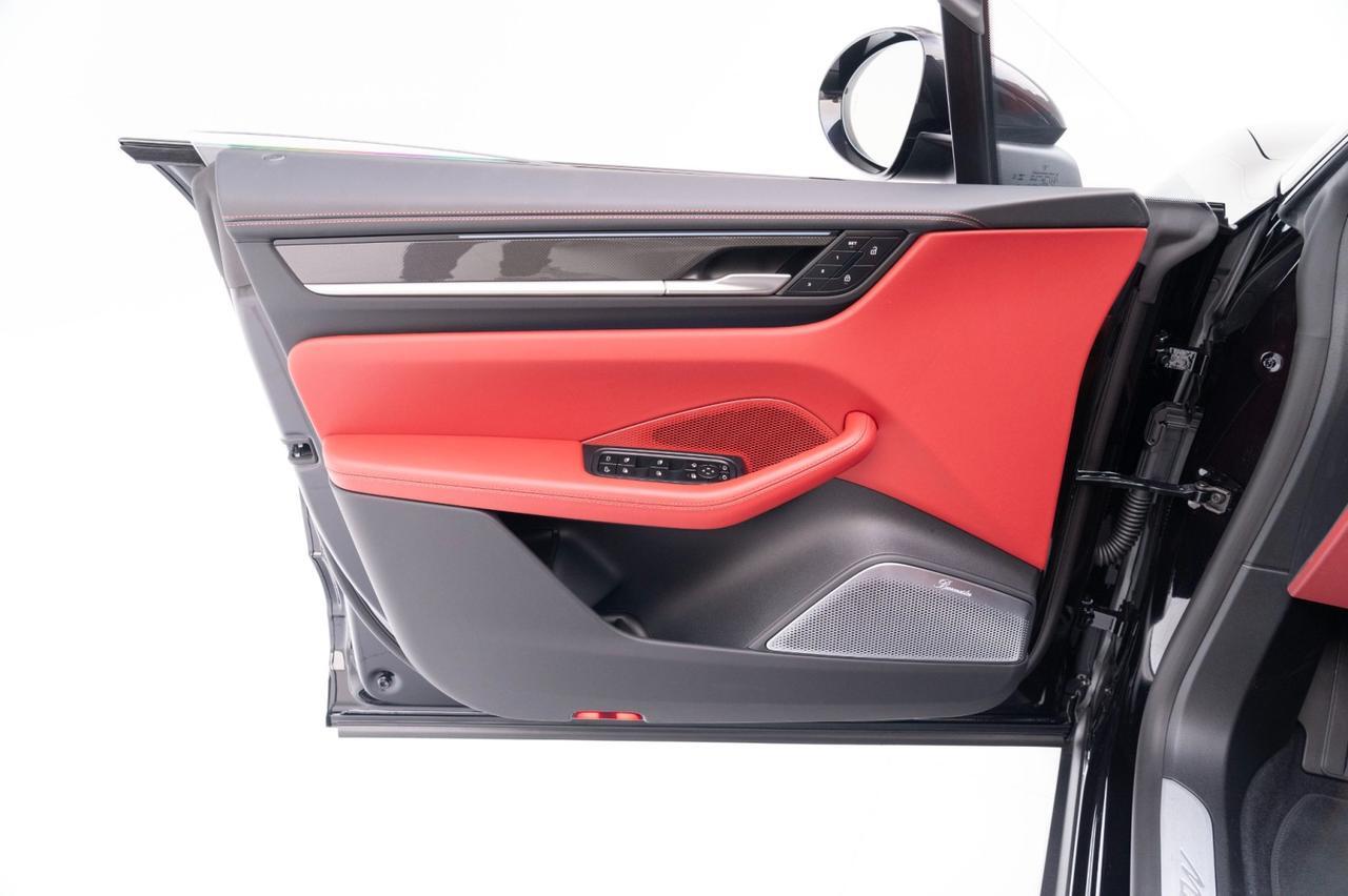 2025 Porsche Macan 4S Electric Pompano Beach FL