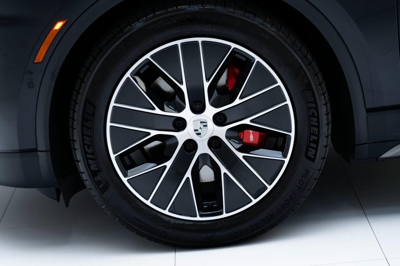 2025 Porsche Macan 4S Electric Pompano Beach FL