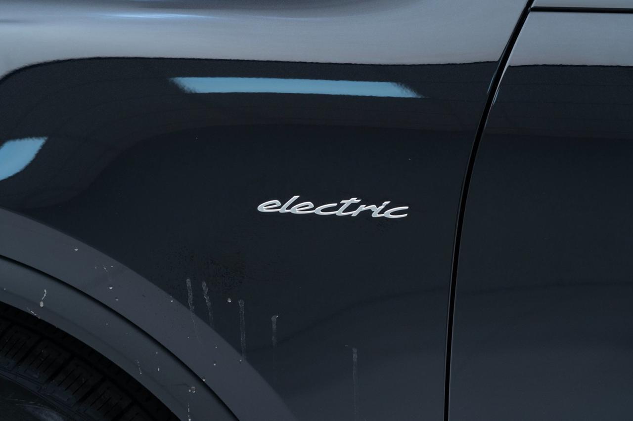 2025 Porsche Macan 4S Electric Pompano Beach FL