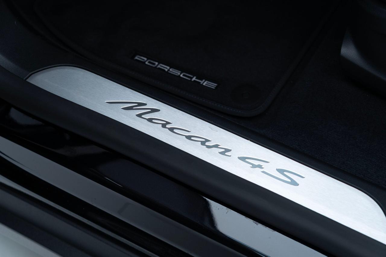 2025 Porsche Macan 4S Electric Pompano Beach FL