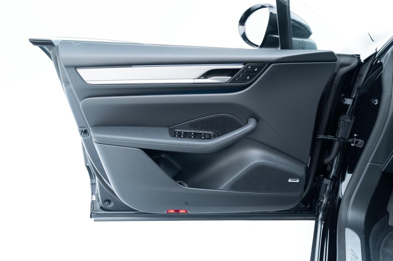 2025 Porsche Macan 4S Electric Pompano Beach FL