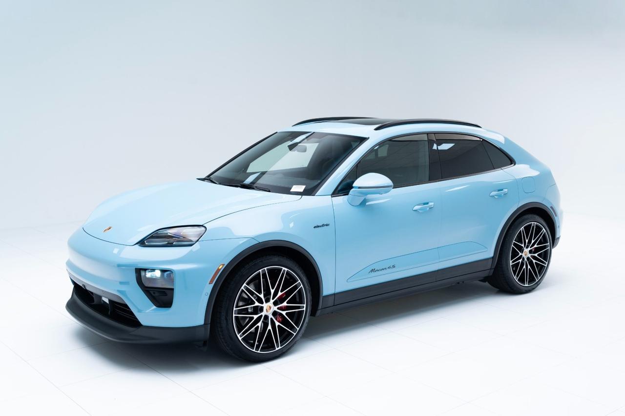 New 2025 Porsche Macan 4S Electric in Pompano Beach FL