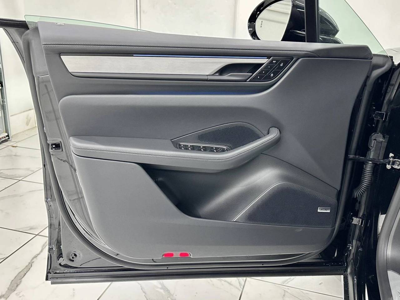 2025 Porsche Macan 4S Newark DE