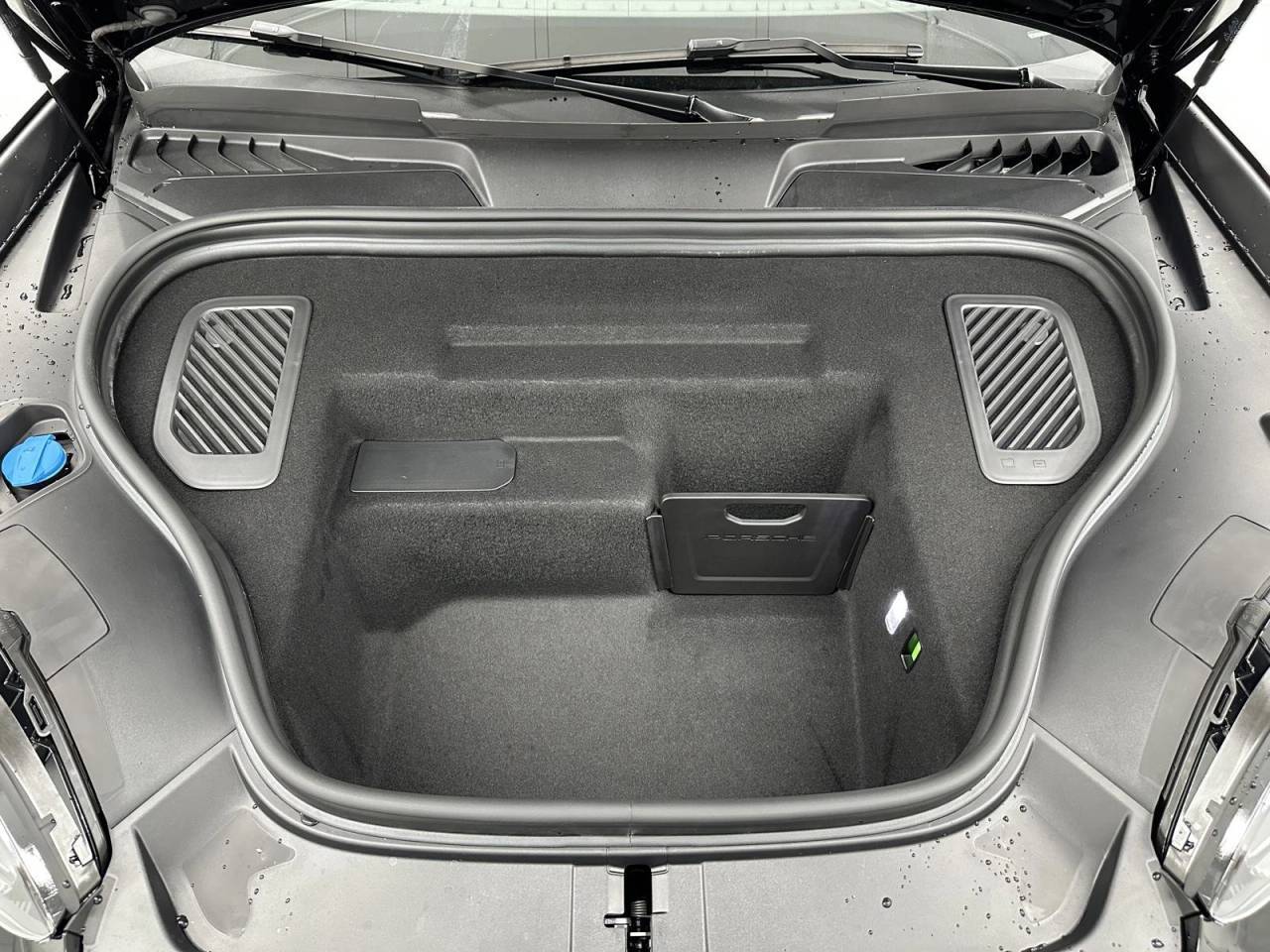 2025 Porsche Macan 4S Newark DE
